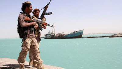 Yemen'deki Husiler İngiltere’nin petrol gemisini vurdu
