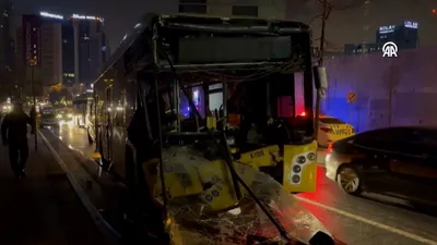 Şişli'de otobüs hafriyat kamyonuna çarptı: Yaralılar var