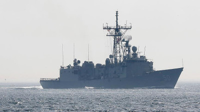 İran'a ait savaş gemisi Kızıldeniz'e girdi