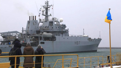 Ukrayna'ya hibe edilen İngiliz gemilerine 'Montrö' engeli