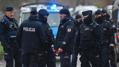 Polonya’da polis Cumhurbaşkanlığı Sarayı'nı bastı: İki kişi gözaltında