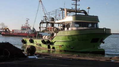 Panik anları: Balıkçıların ağına mayın takıldı
