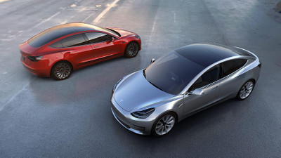 Tesla 1.6 milyon aracını geri çağırıyor