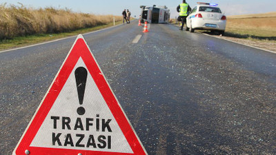 Sivas'ta cenaze yakınlarını taşıyan otobüs devrildi: 50 yaralı