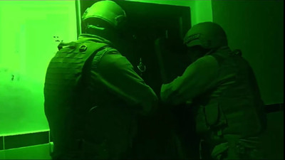 Bakan Yerlikaya: 11 ilde düzenlenen 'Kafes' operasyonunda kırmızı bültenle aranan 56 kişi yakalandı