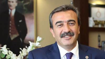 Çukurova Belediye Başkanı Soner Çetin CHP’den istifa etti