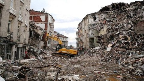 Depremzede öğretmenlere acil görev mesajı