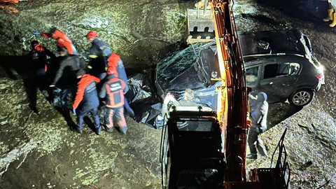 Kayıp çiftin cesetleri ırmağa düşen araçta bulundu