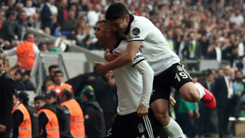 Beşiktaş farkı indirdi