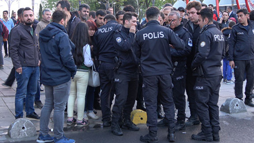 Beyzbol sopalı dehşet!