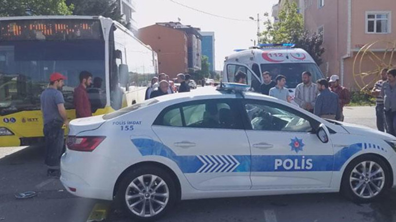 İETT otobüsü polis aracına çarptı