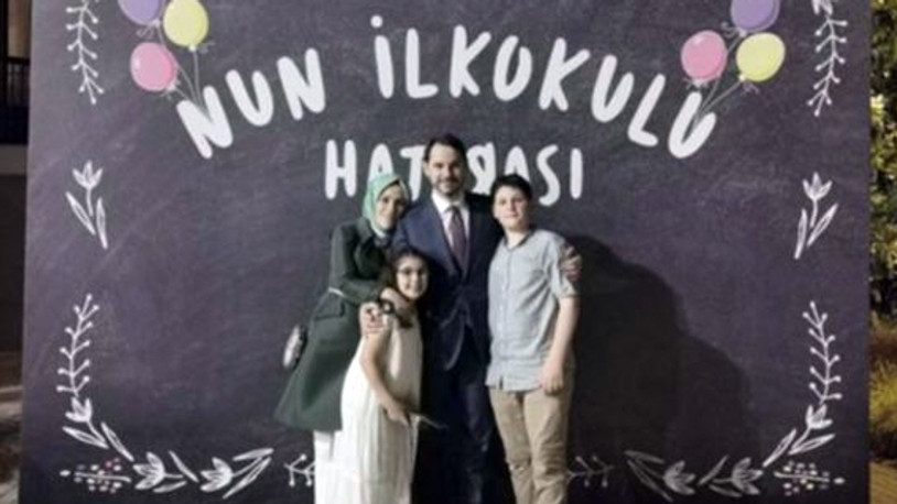 Albayrak'ın aile fotoğrafına sert tepki