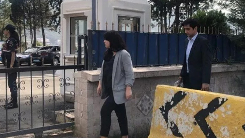 Avukatları Öcalan ile görüşmek için yola çıktı