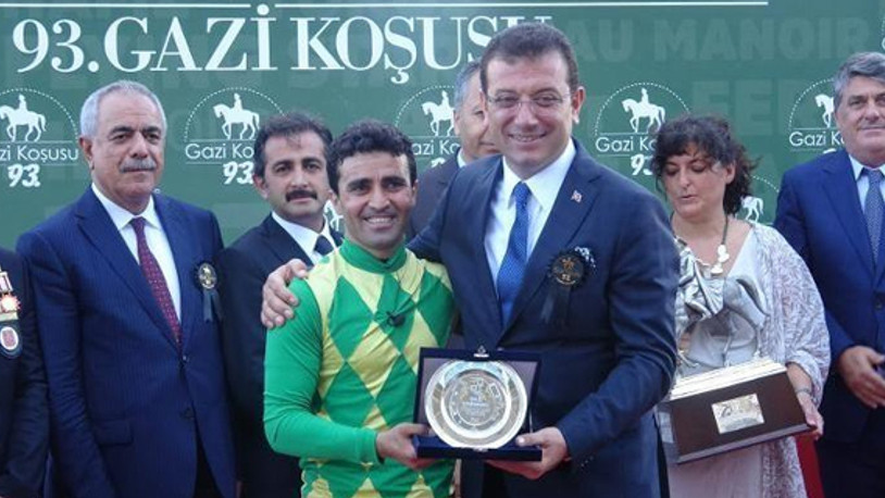 Gazi Koşusu'nda kazanan belli oldu: Ödülünü İmamoğlu verdi