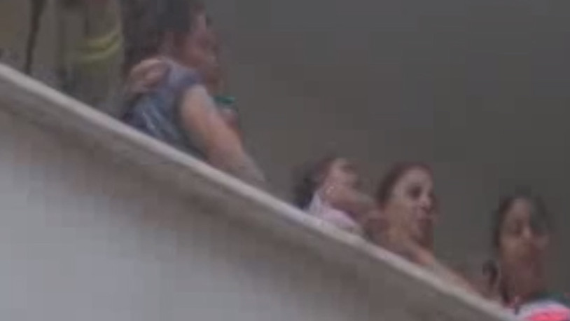 Esenyurt'ta 4 katlı binada yangın!