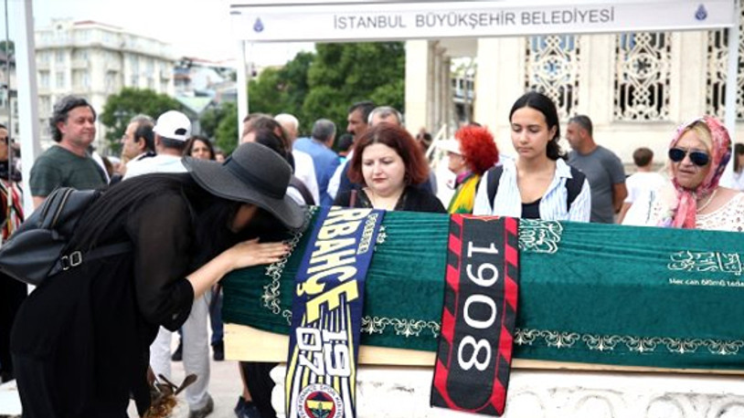 Küçük İskender, son yolculuğuna uğurlandı