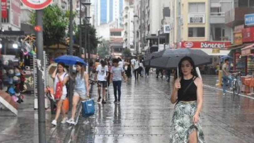 Sağanağa hazırlıksız yakalandı