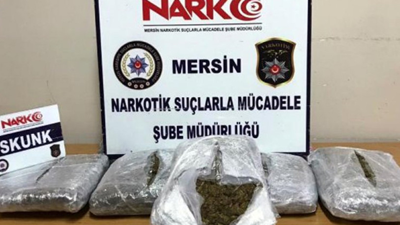 Tekstil ürünleri arasından uyuşturucu çıktı