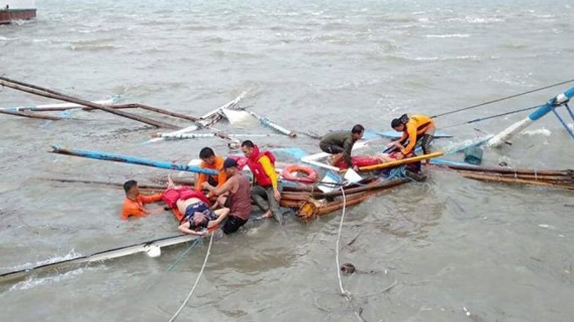 3 yolcu teknesi battı: 31 ölü