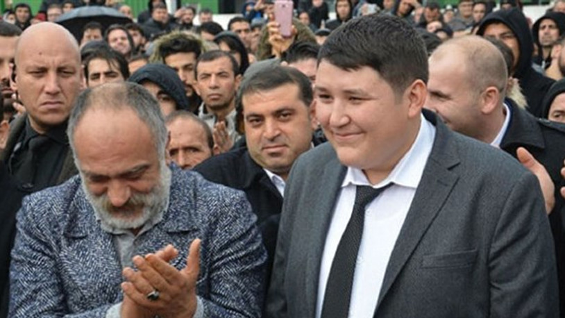 Çiftlik Bank'ın reklam yüzü, TRT 1 ekranında