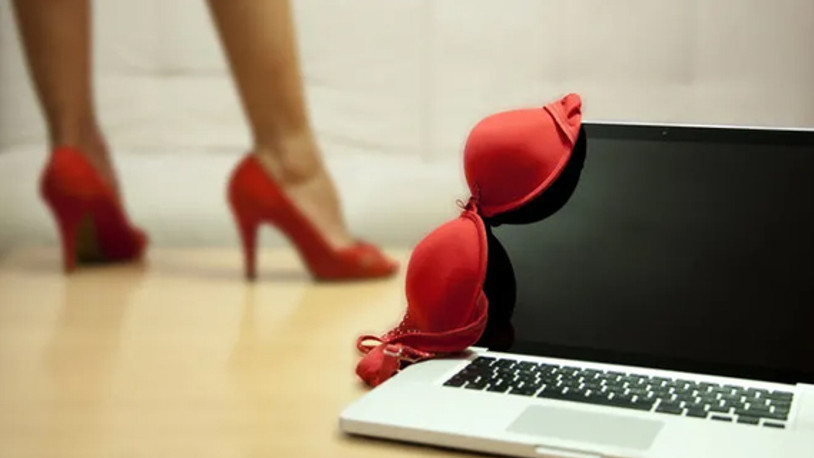 Yargıtay'dan iş yerinde porno sitelerine girenler için karar