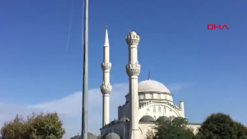 İstanbul Avcılar'da caminin minaresi yıkıldı!