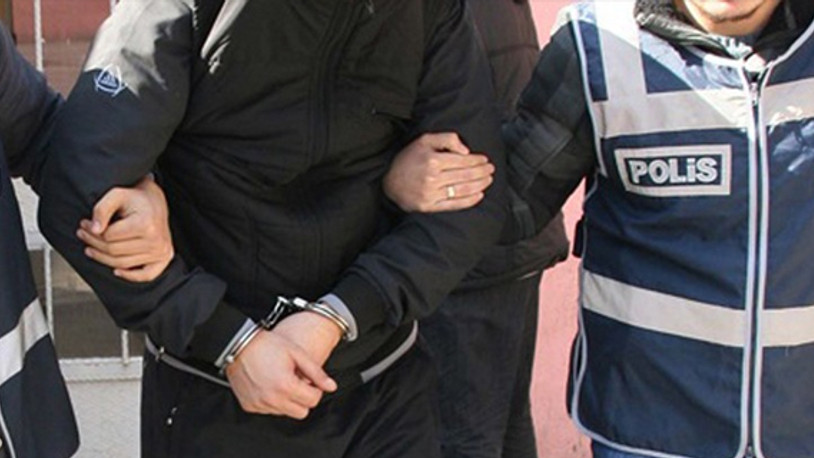 İzmir'de, aranan 216 kişi yakalandı