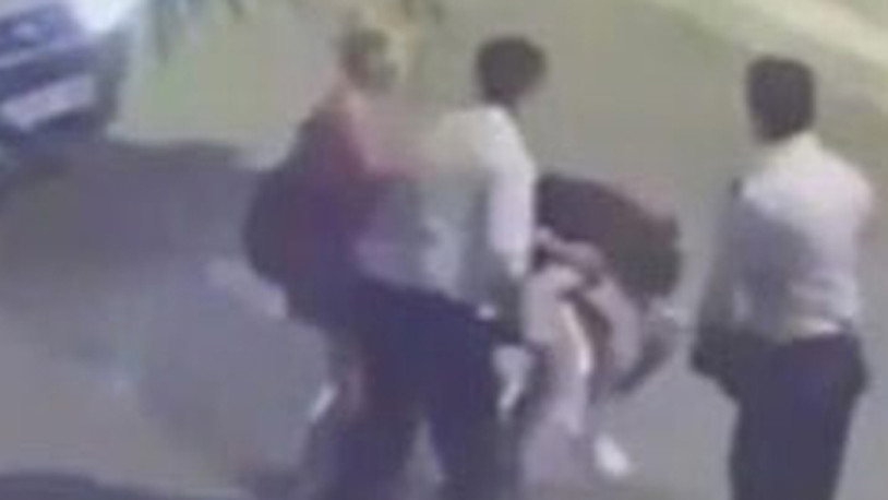 Kadın döven polisten bir skandal daha