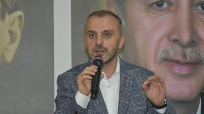 AKP'li Kandemir: Türkiye, birilerinin ellerinde baltalarla saldırdığı dev bir çınar