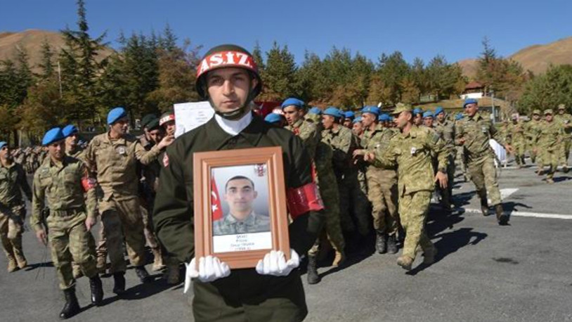 Hakkari'de yıldırım düşmesi sonucu bir asker şehit oldu