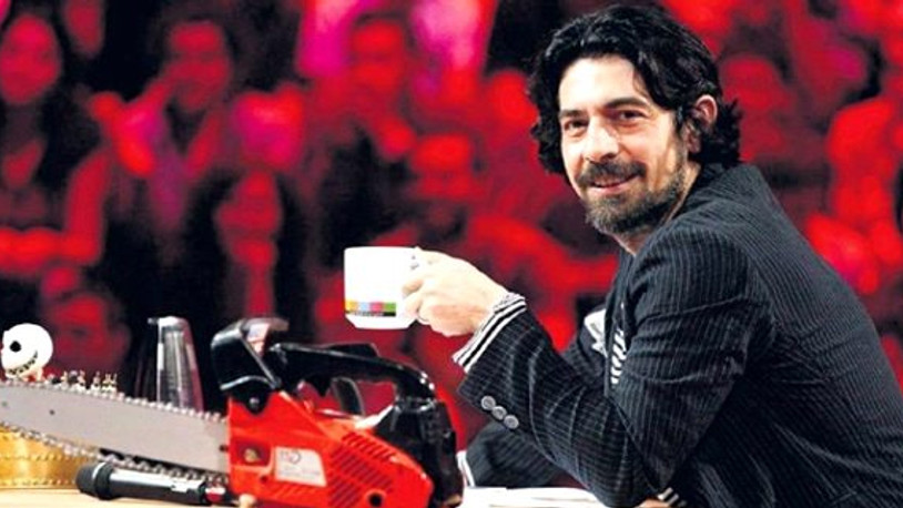 Okan Bayülgen'in annesi ve babası dolandırıcıların hedefi oldu