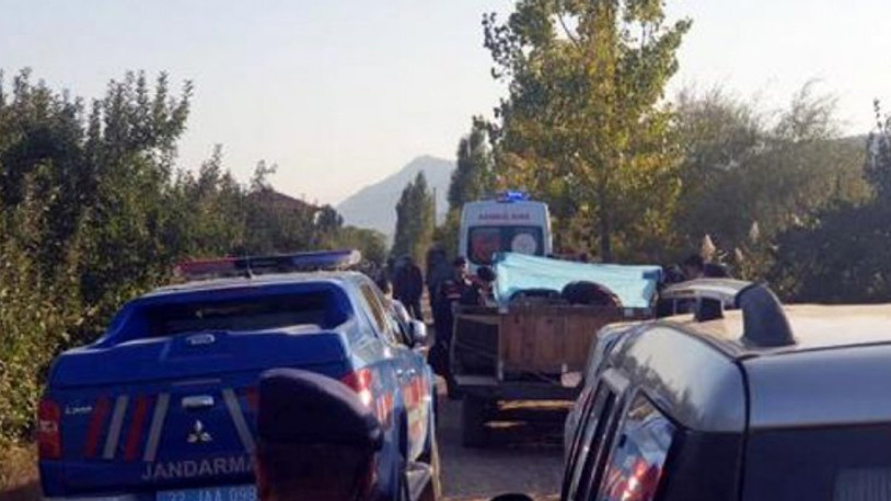 Tartıştığı akrabası tarafından traktör koltuğunda öldürüldü