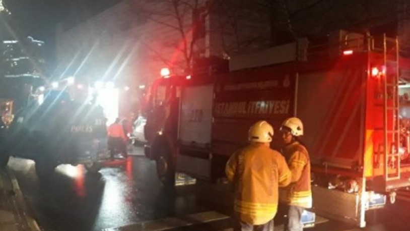 Ataşehir'de yangın mahalleliyi sokağa döktü