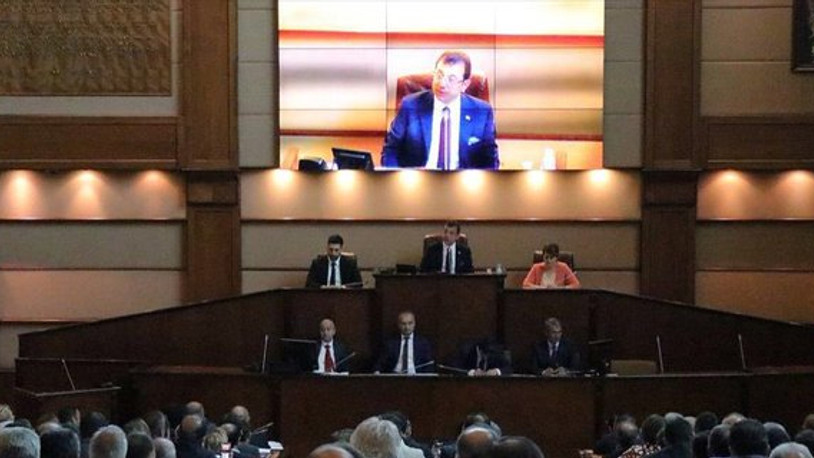 Ekrem İmamoğlu ilk kez veto hakkını kullandı