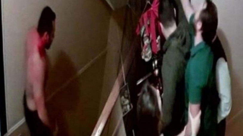 Komşularına dehşeti yaşatan baba ile 2 oğlu tutuklandı