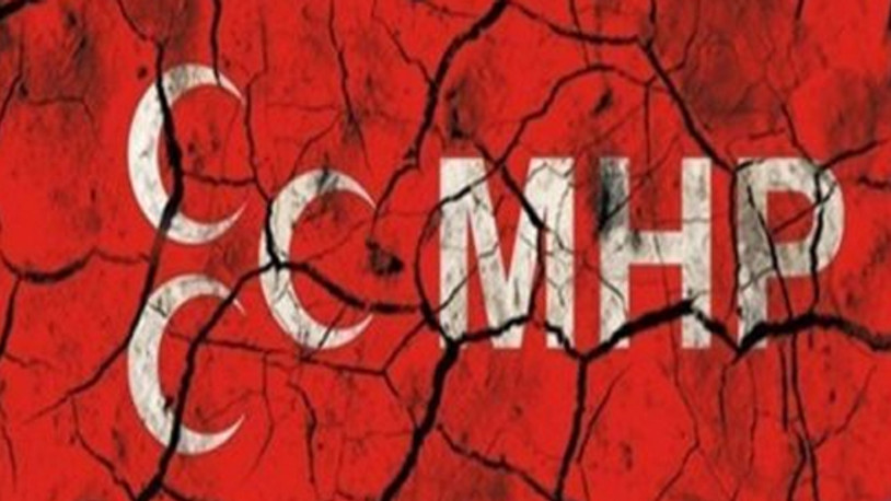 MHP'de istifa depremi