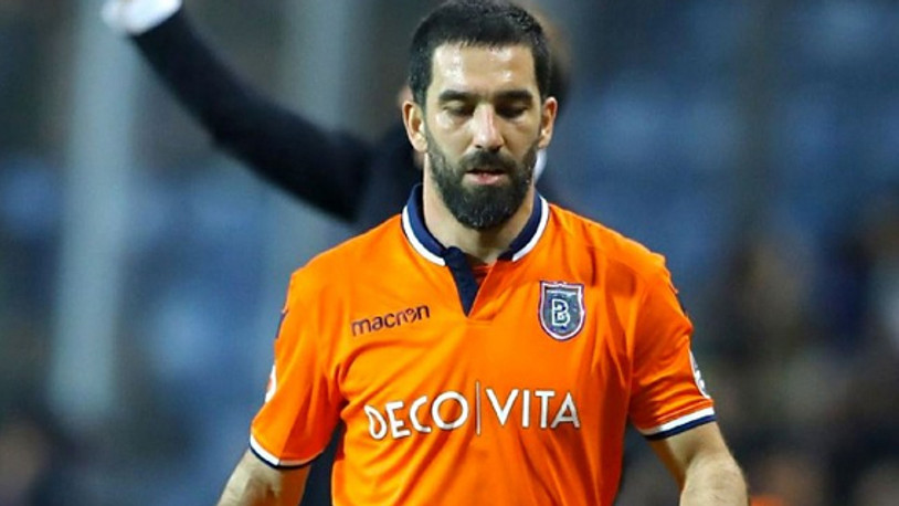 Arda Turan, Başakşehir'den ayrıldı!
