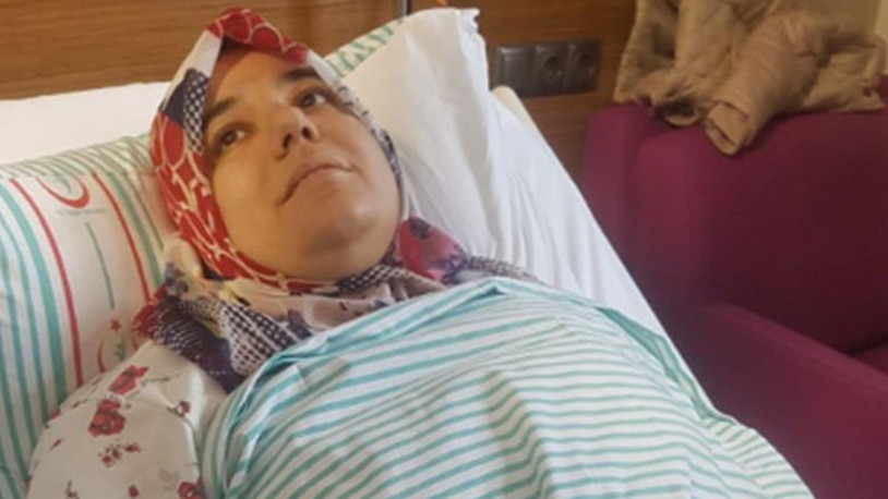 Enkazdan çıkarılan Azize Çelik: Rabbim kimseyi o taşlar altında bırakmasın