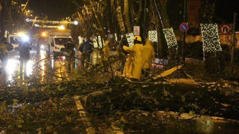 İBB fırtınanın bilançosunu açıkladı