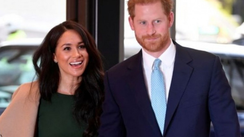 Kraliyet Ailesi'ndeki görevlerinden neden çekildiler?