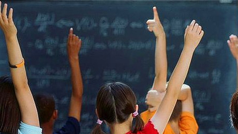 Öğrencilere din dersleri dayatması