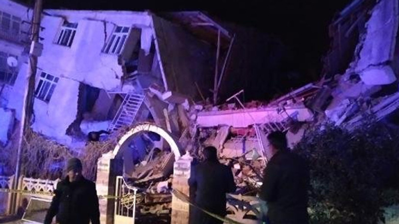 Turkcell, Vodafone ve Türk Telekom'dan Elazığ'daki deprem sonrası flaş karar