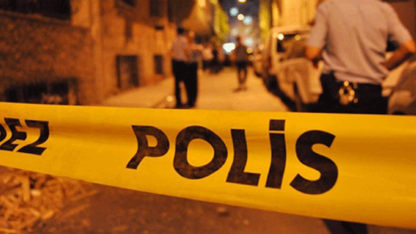 Babasını defalarca bıçaklayarak öldürdü