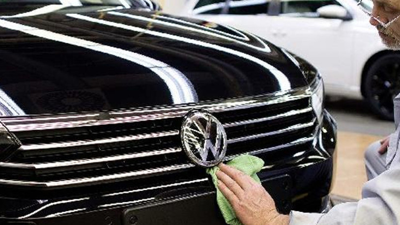 Koronavirüsü salgını Volkswagen'i bir haftada 2 milyar zarar ettirdi