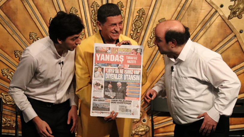 Müjdat Gezen oyununda iktidara 'siyasi ayak' göndermesi!