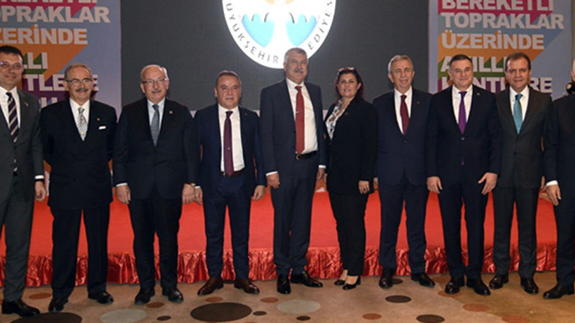 CHP'li 11 başkandan sokağa çıkma yasağı uyarısı