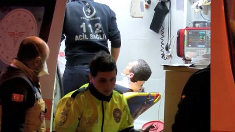 İstanbul'da polis aracı takla attı