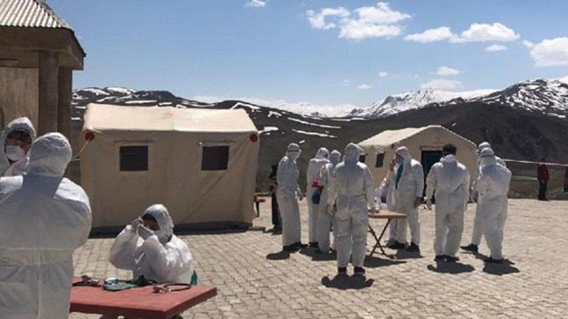 Muhtarın görevden alındığı mahalledeki vaka sayısı 44’e çıktı