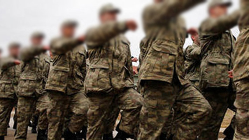 Üniformalı fotoğrafını Facebook'a koyan askere ceza!