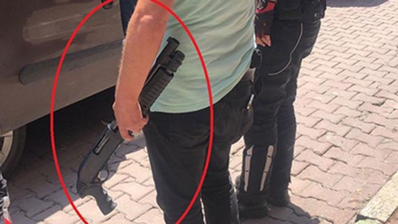 Kursta dehşet: Pompalı tüfeği çantasından çıkararak ateş etti